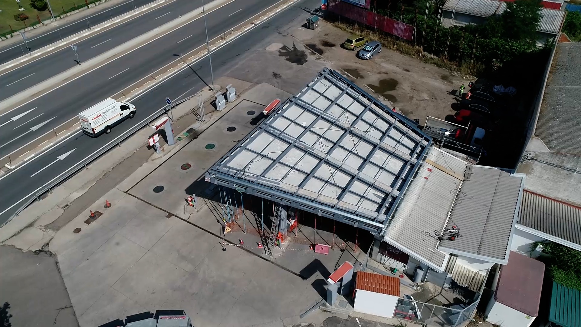 Grabación y fotografía aérea con drones para reforma de gasolinera en Zamora Grabación y fotografía aérea con drones para reforma de gasolinera en Zamora