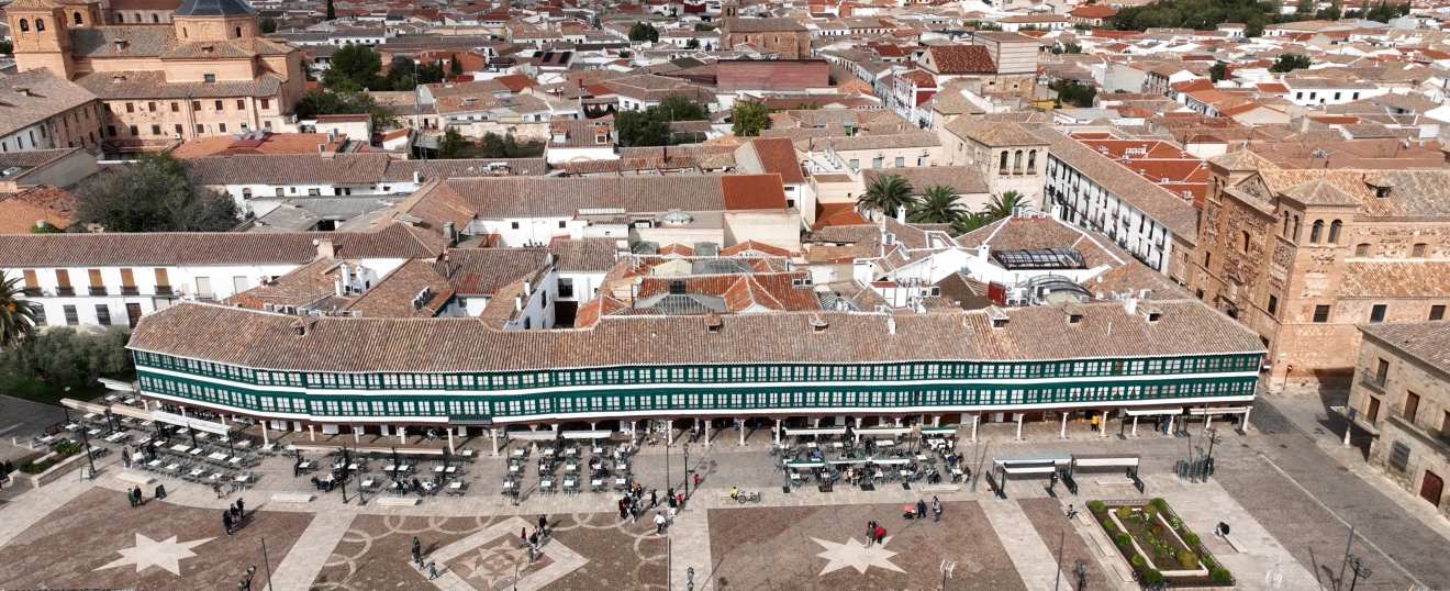Plaza Mayor de Almagro. Fotografía aérea con dron de VISUAIR