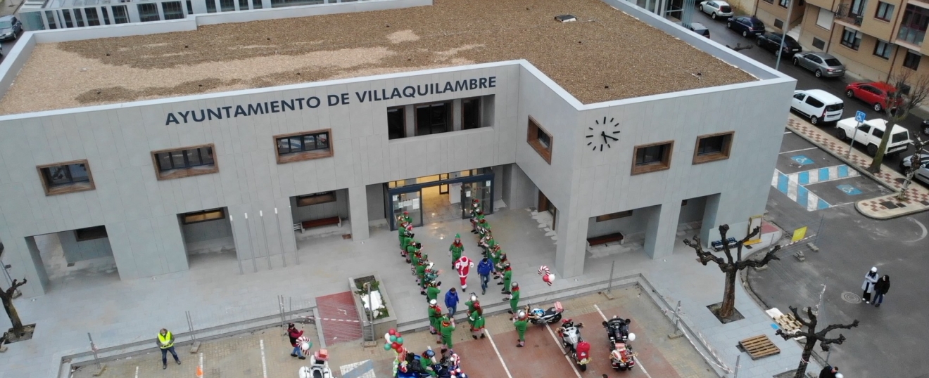 Drones para La 8 León en la ruta motera de Papá Noel y los elfos de Villaquilambre